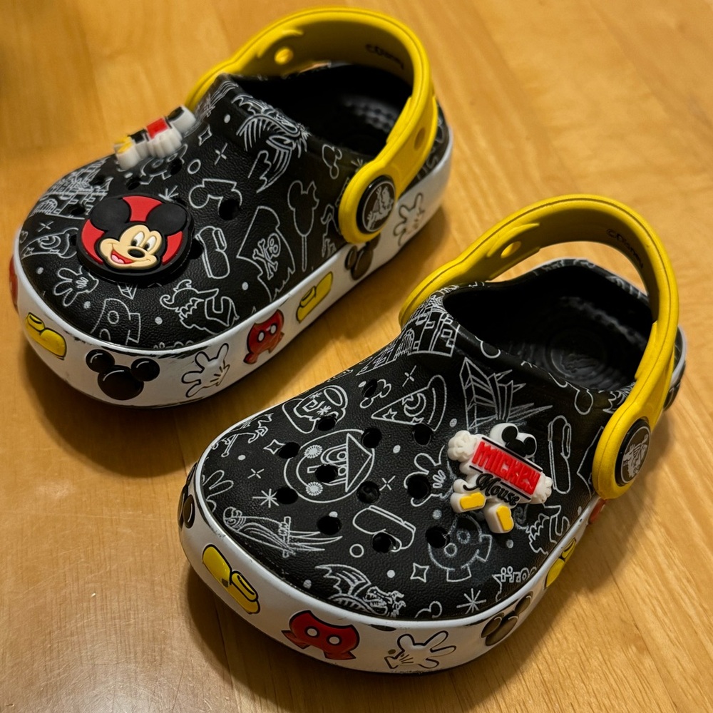 Mickey Crocs